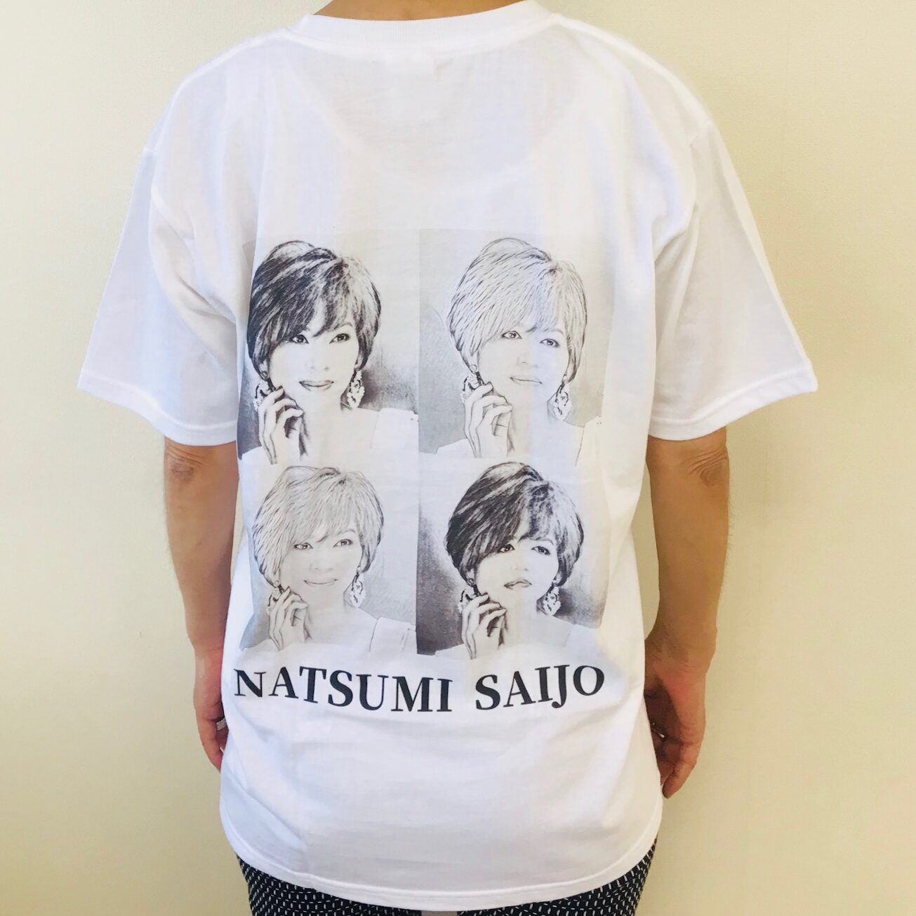 「優しい時間の中で」特製Tシャツ発売中